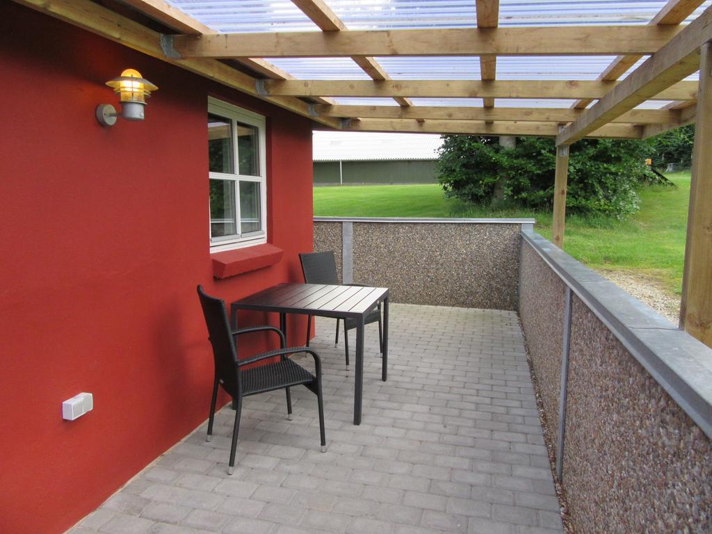 Hedelodden Apartment Uve Exterior photo